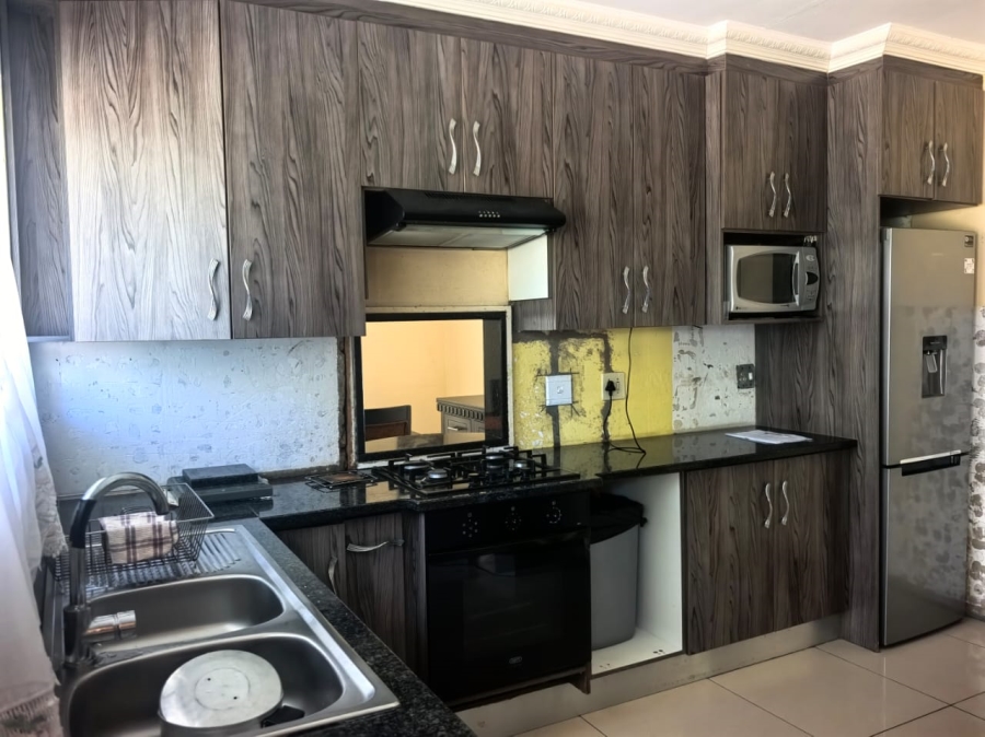 3 Bedroom Property for Sale in Amalinda North Eastern Cape